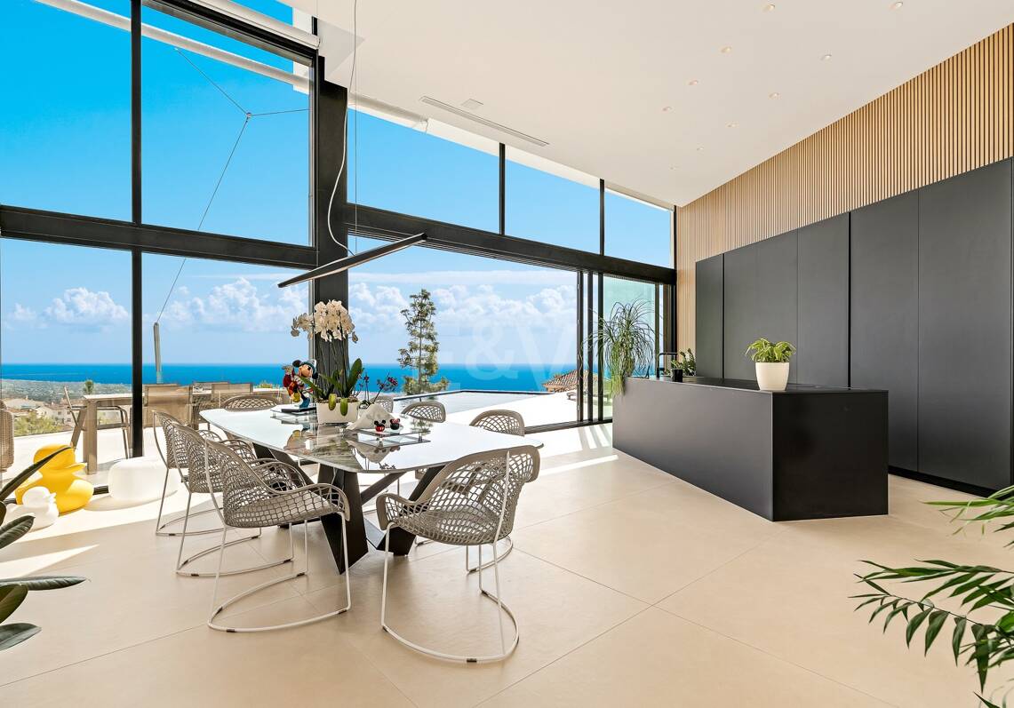 Villa à Altos de Los Monteros avec design exceptionnel