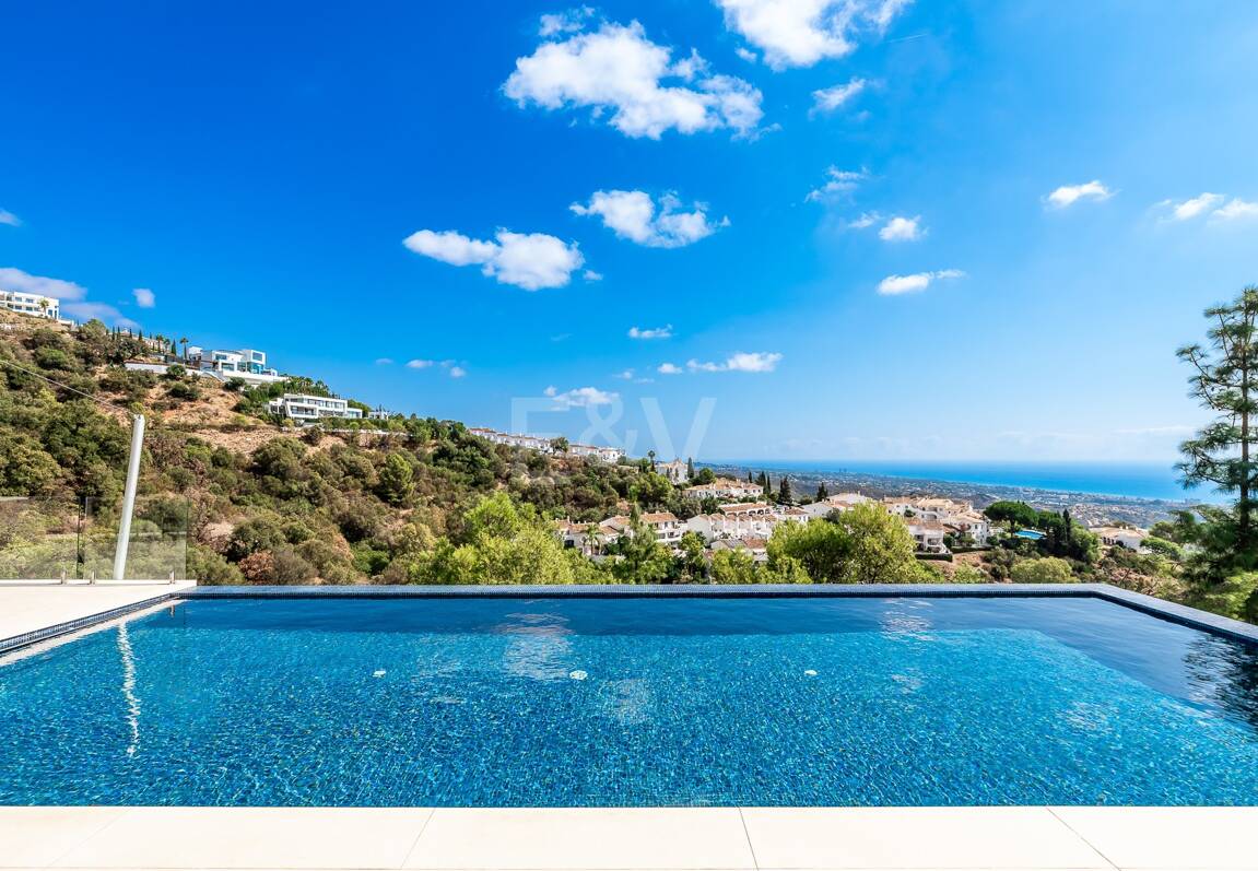 Außergewöhnliche Designervilla in Los Altos de Los Monteros