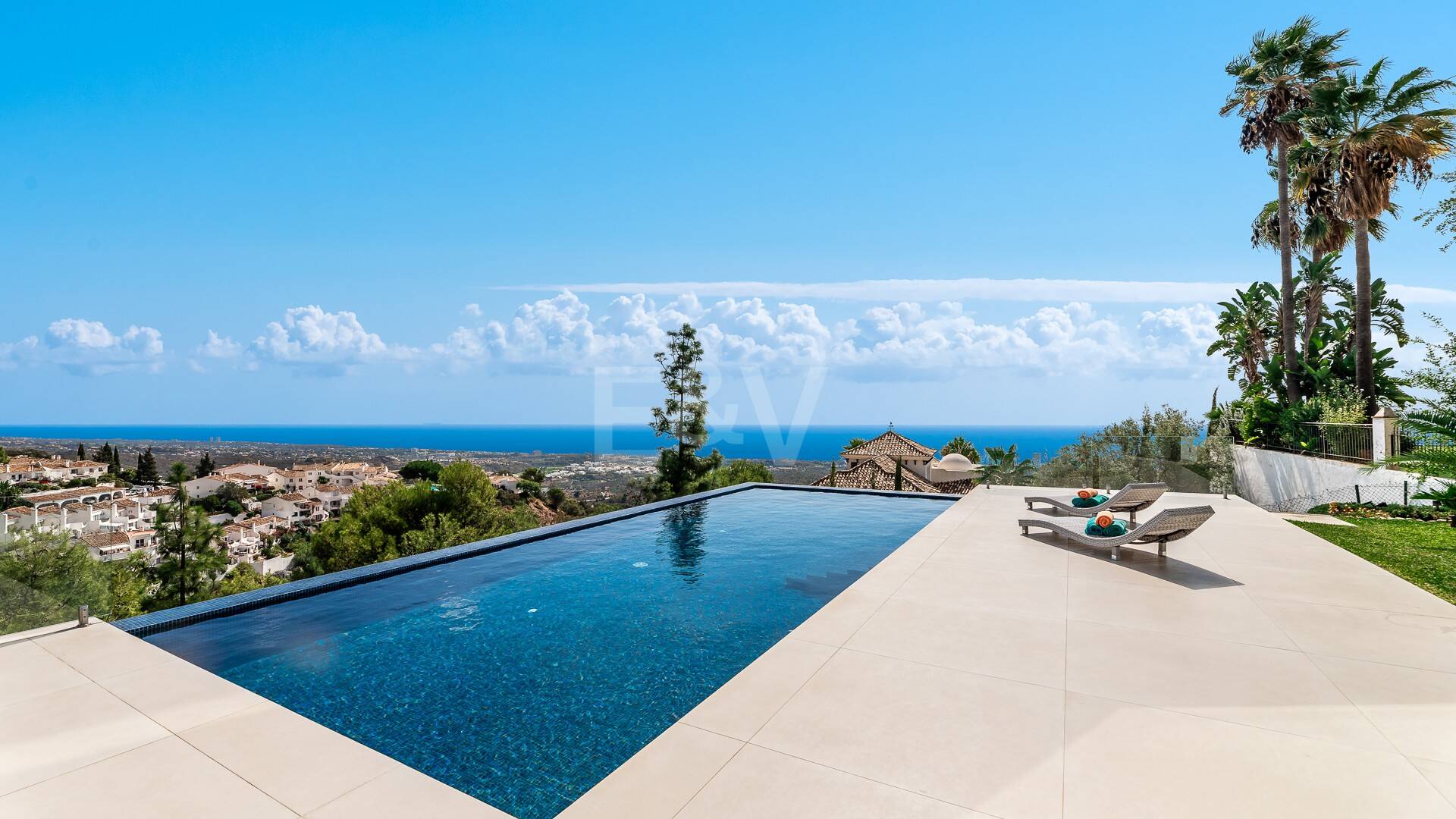 Außergewöhnliche Designervilla in Los Altos de Los Monteros