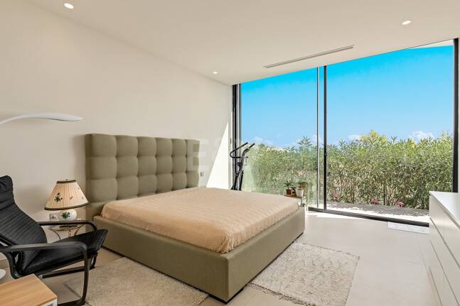 Außergewöhnliche Designervilla in Los Altos de Los Monteros