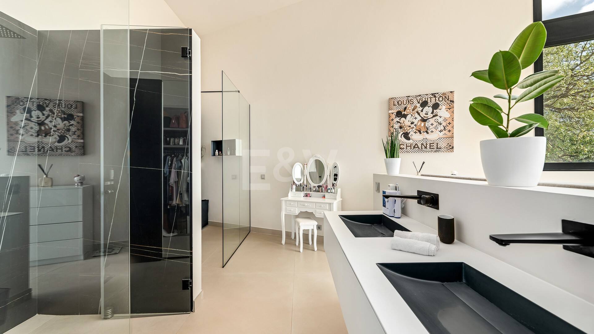 Villa à Altos de Los Monteros avec design exceptionnel