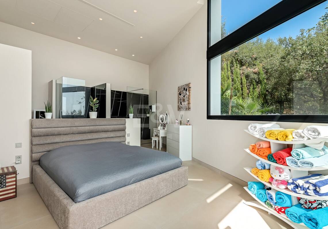 Villa à Altos de Los Monteros avec design exceptionnel