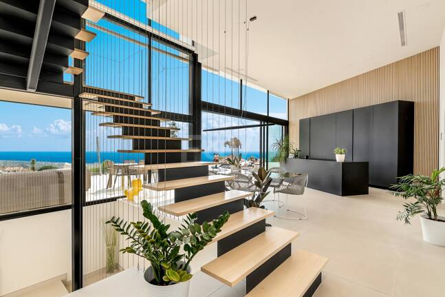 Außergewöhnliche Designervilla in Los Altos de Los Monteros