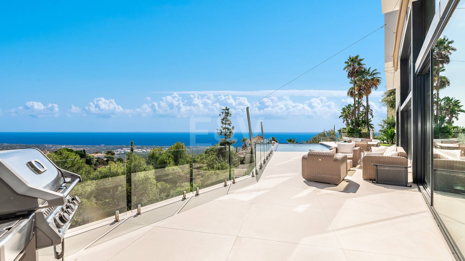 Villa à Altos de Los Monteros avec design exceptionnel