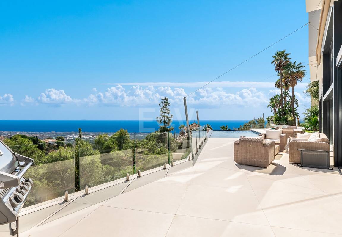 Außergewöhnliche Designervilla in Los Altos de Los Monteros