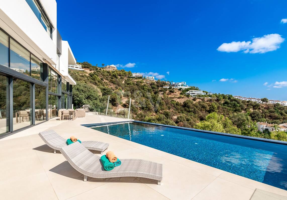 Villa à Altos de Los Monteros avec design exceptionnel