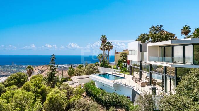 Villa à Altos de Los Monteros avec design exceptionnel