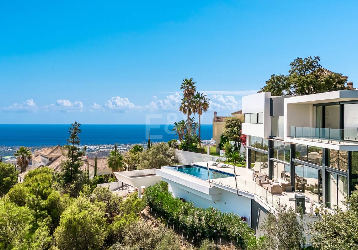 Villa à Altos de Los Monteros avec design exceptionnel