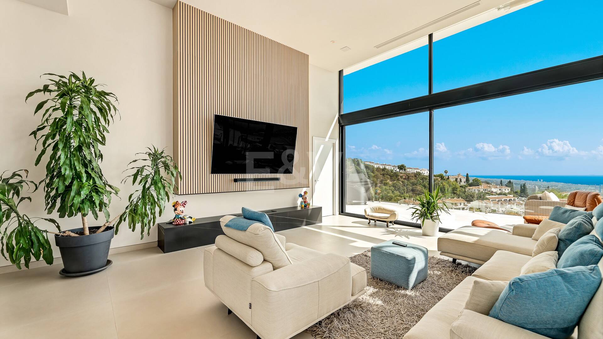 Villa à Altos de Los Monteros avec design exceptionnel