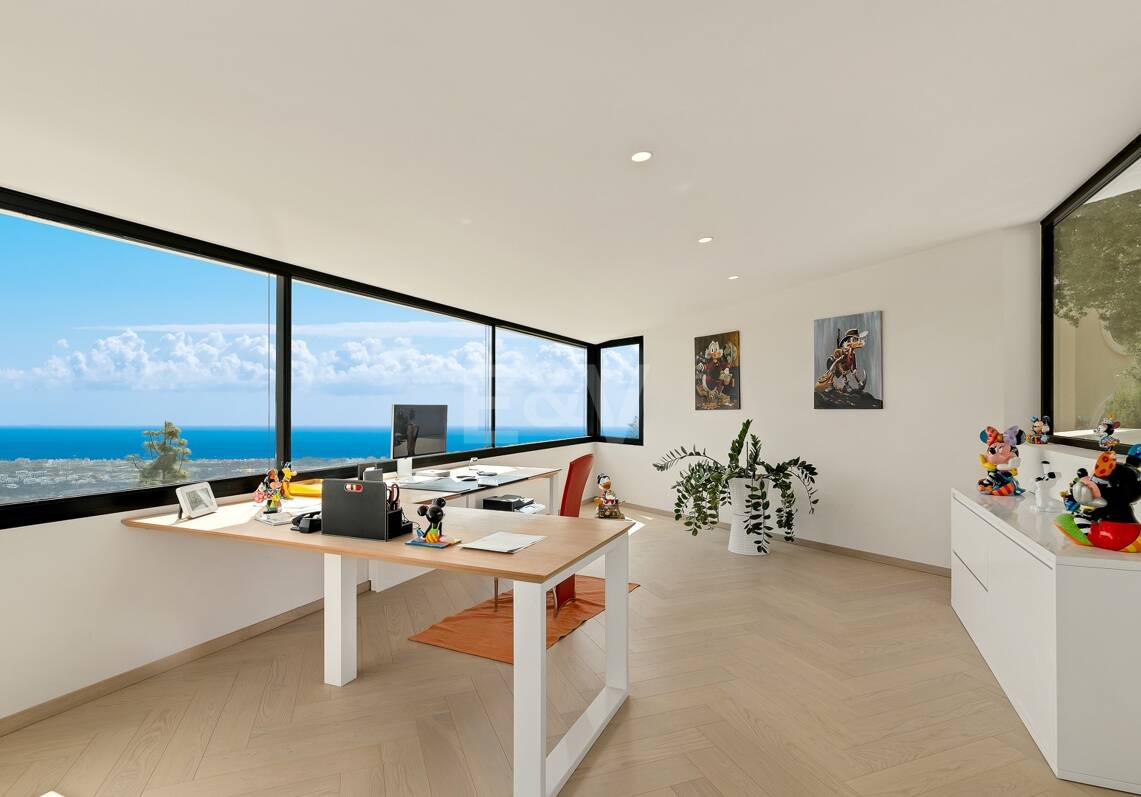 Villa à Altos de Los Monteros avec design exceptionnel