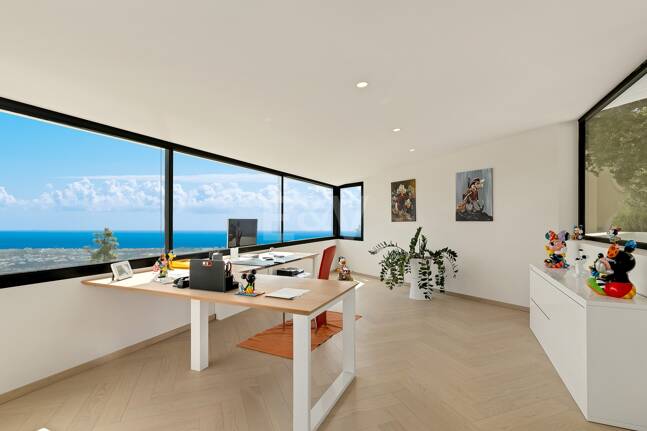 Außergewöhnliche Designervilla in Los Altos de Los Monteros