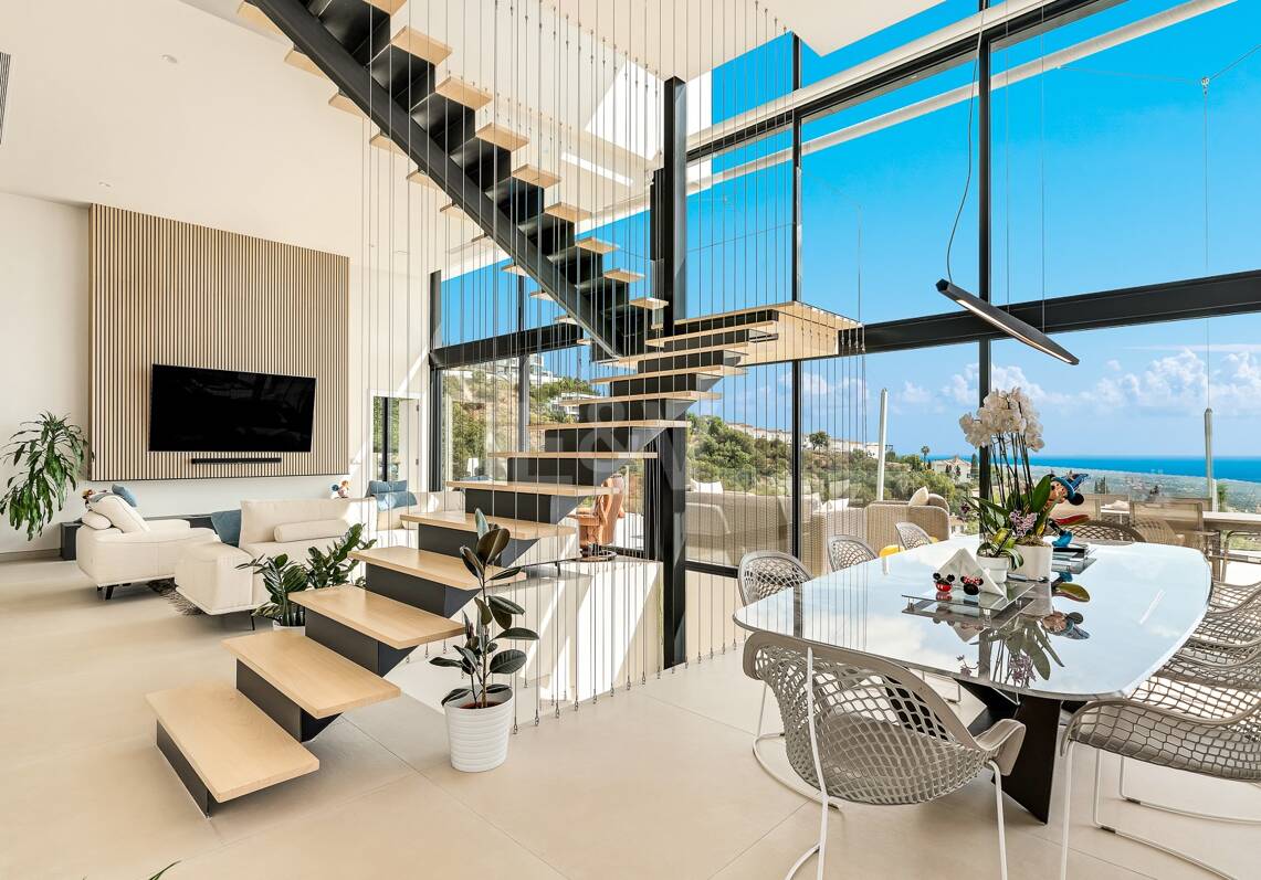 Villa à Altos de Los Monteros avec design exceptionnel