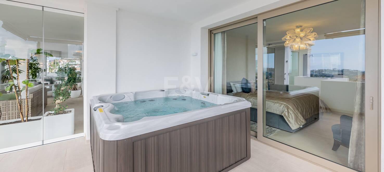 Wohnung mit beeindruckendem Meerblick in Aloha.