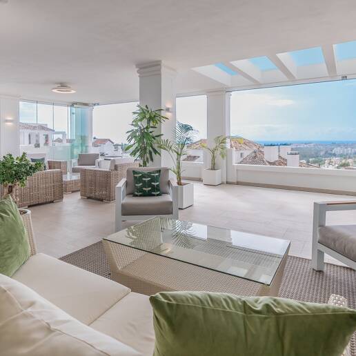Wohnung mit beeindruckendem Meerblick in Aloha.