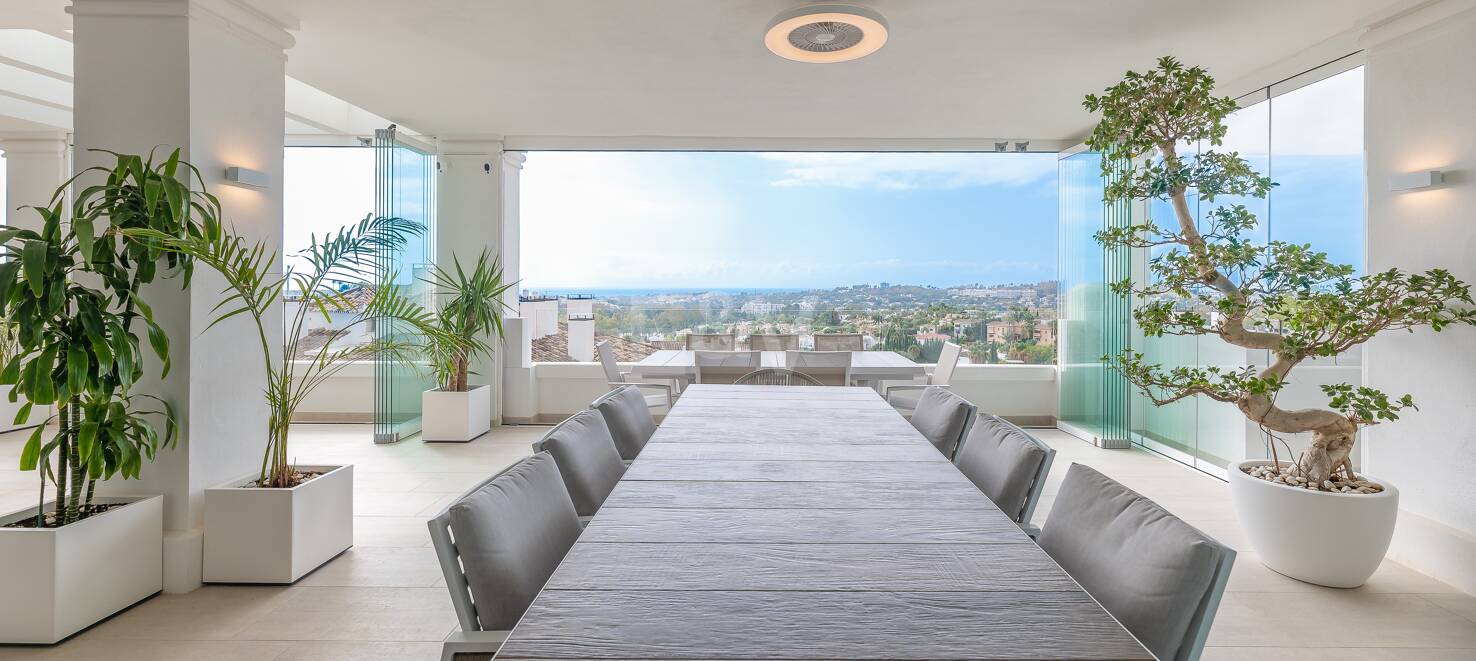 Wohnung mit beeindruckendem Meerblick in Aloha.