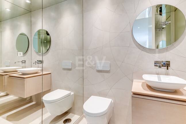 Apartamento con impresionantes vistas al mar en Aloha.