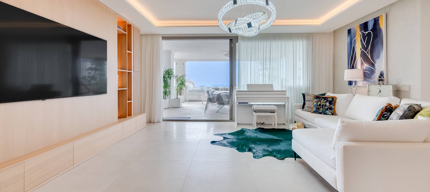 Wohnung mit beeindruckendem Meerblick in Aloha.