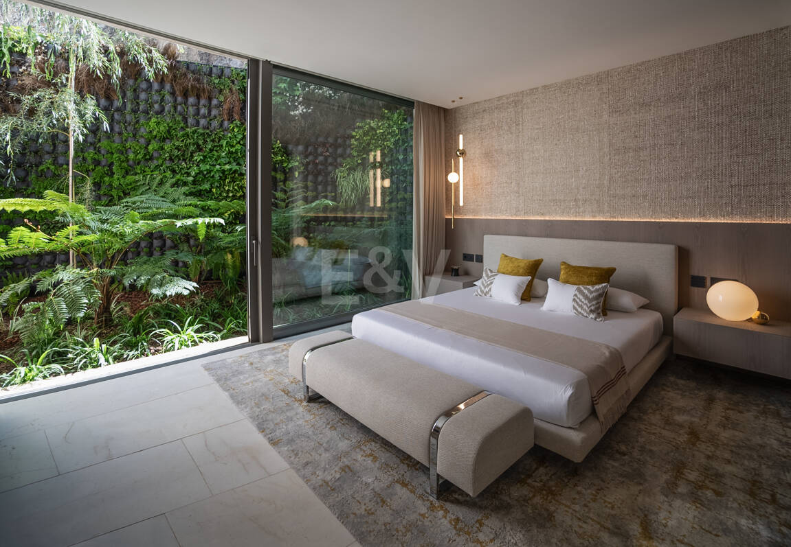 Exceptionell hållbar herrgård med fascinerande utsikt