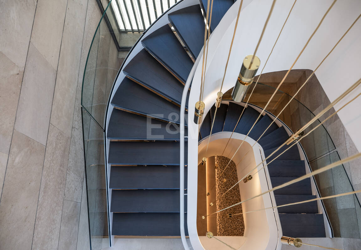 Exceptionell hållbar herrgård med fascinerande utsikt