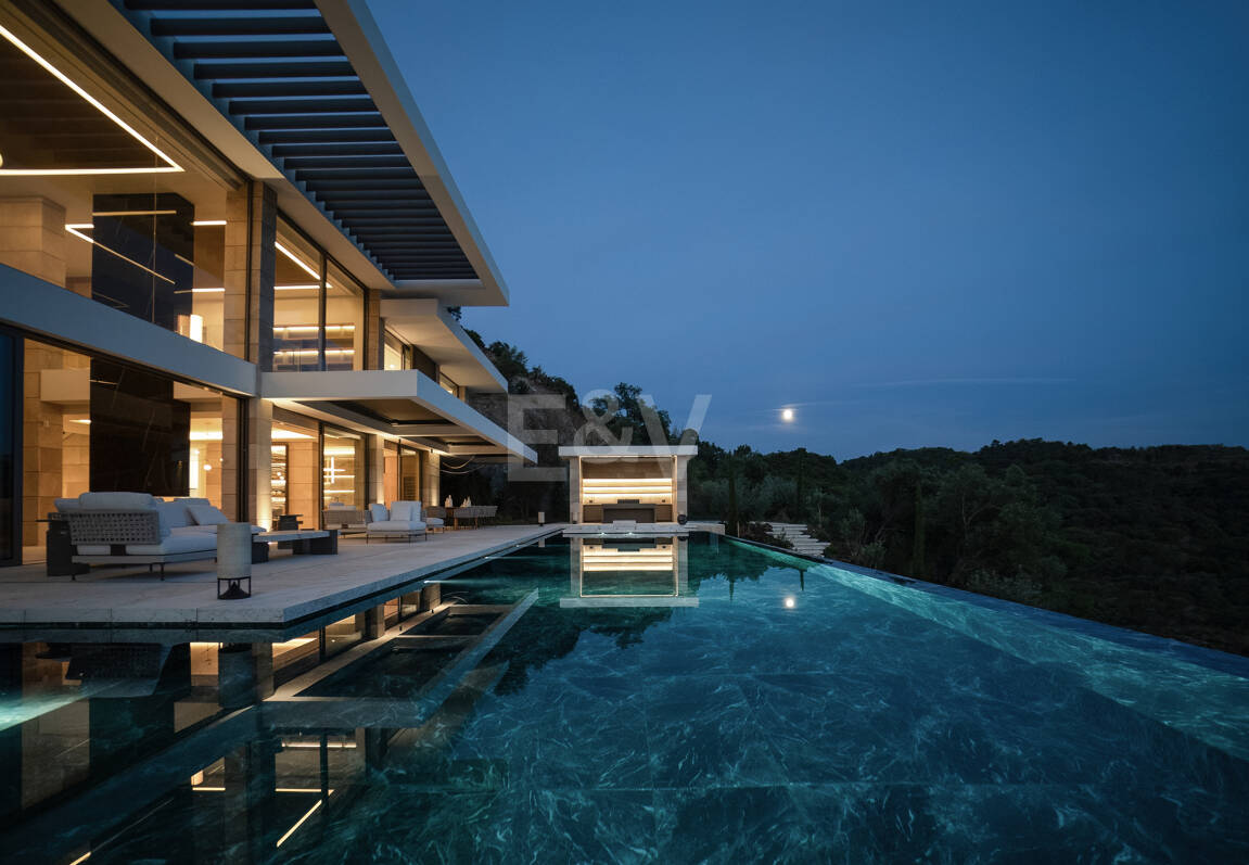 Exceptionell hållbar herrgård med fascinerande utsikt