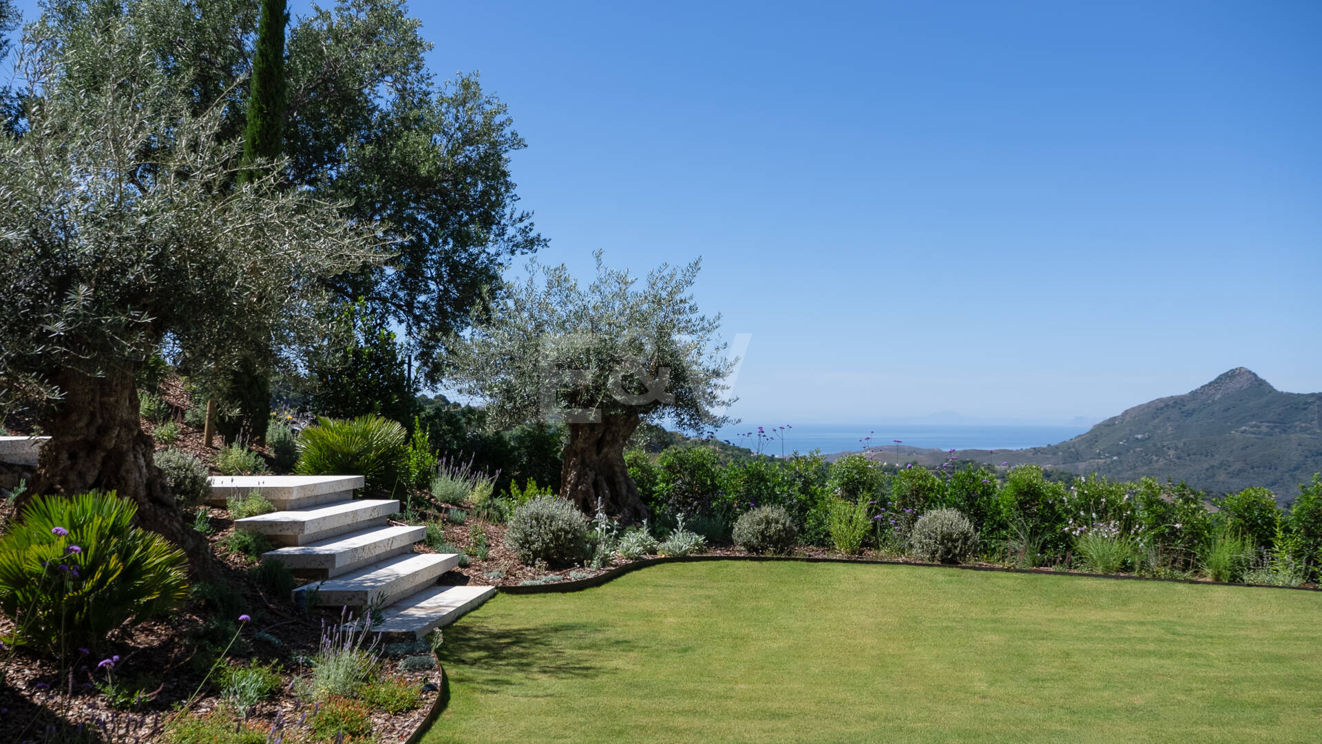 Exceptionnelle Mansion Durable avec Vues Mesmerisantes