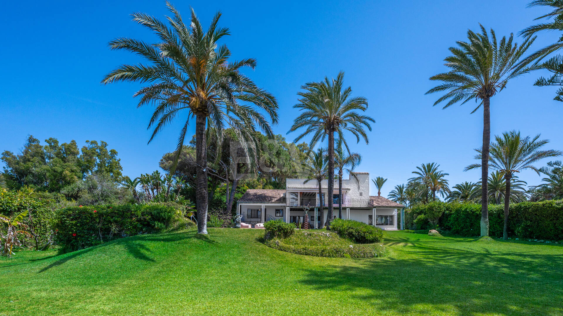 Einzigartiges Objekt zur Errichtung einer Strandvilla am Meer in Reserva de Los Monteros