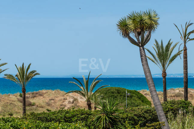 Einzigartiges Objekt zur Errichtung einer Strandvilla am Meer in Reserva de Los Monteros