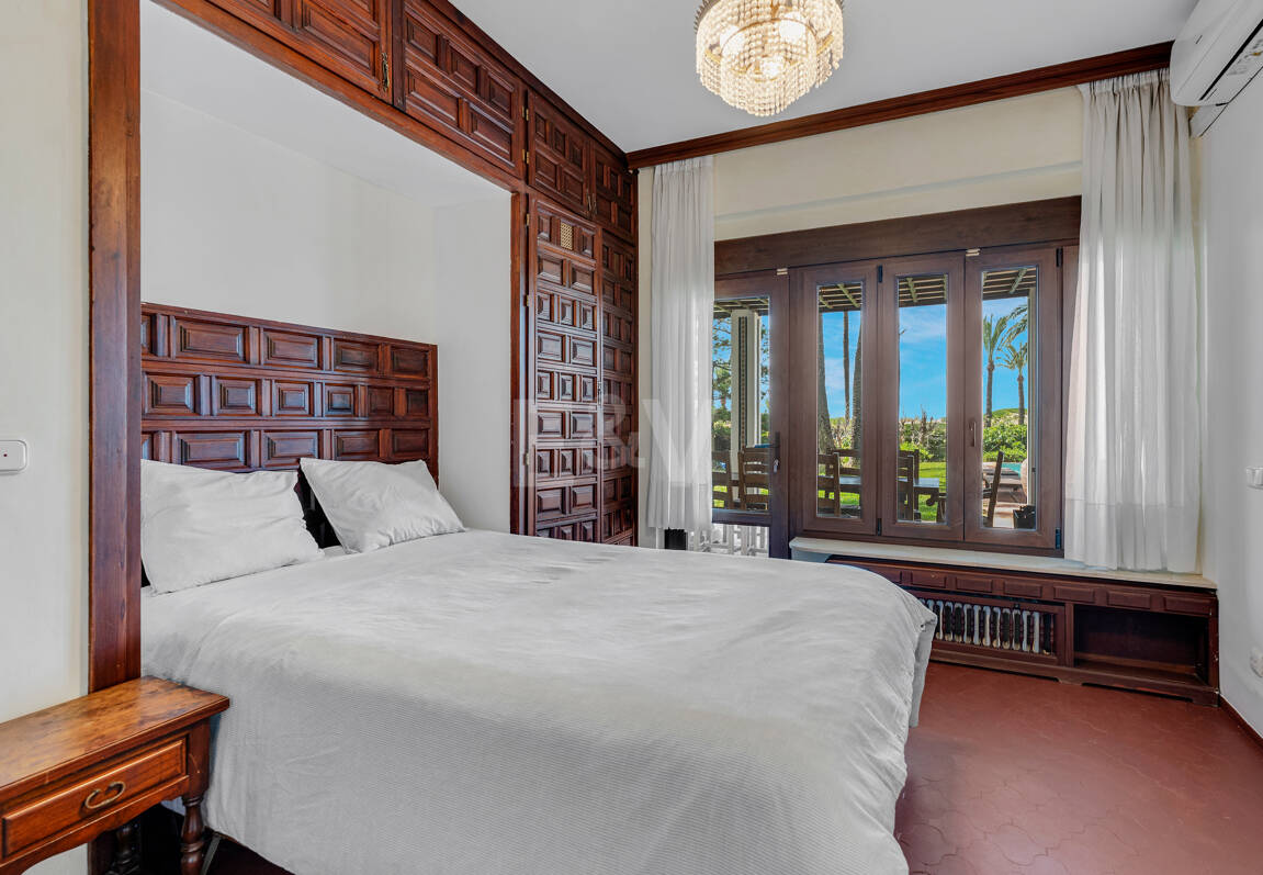 Einzigartiges Objekt zur Errichtung einer Strandvilla am Meer in Reserva de Los Monteros