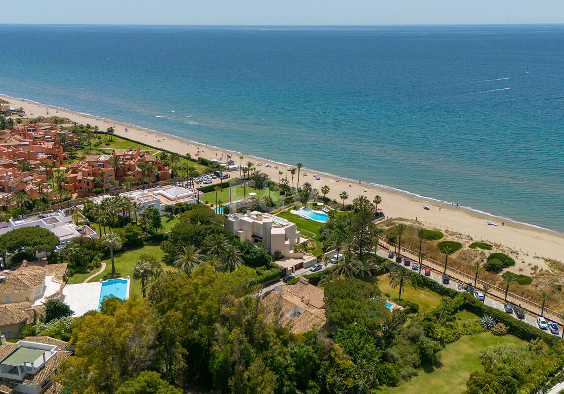 Exceptionell egendom att bygga en Frontline Beach Villa i Reserva de Los Monteros