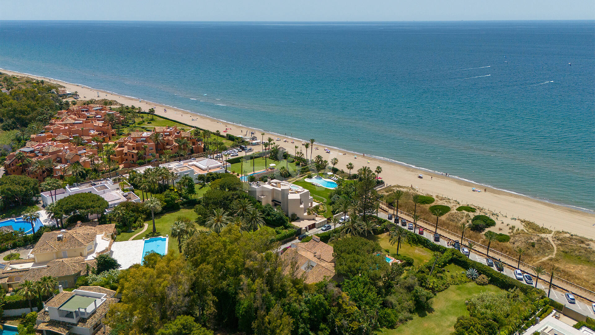 Einzigartiges Objekt zur Errichtung einer Strandvilla am Meer in Reserva de Los Monteros