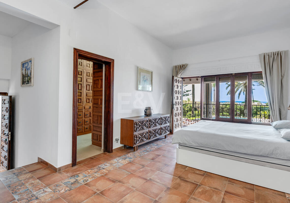 Exceptionell egendom att bygga en Frontline Beach Villa i Reserva de Los Monteros