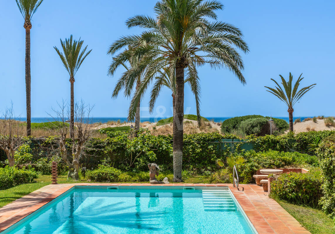 Exceptionell egendom att bygga en Frontline Beach Villa i Reserva de Los Monteros