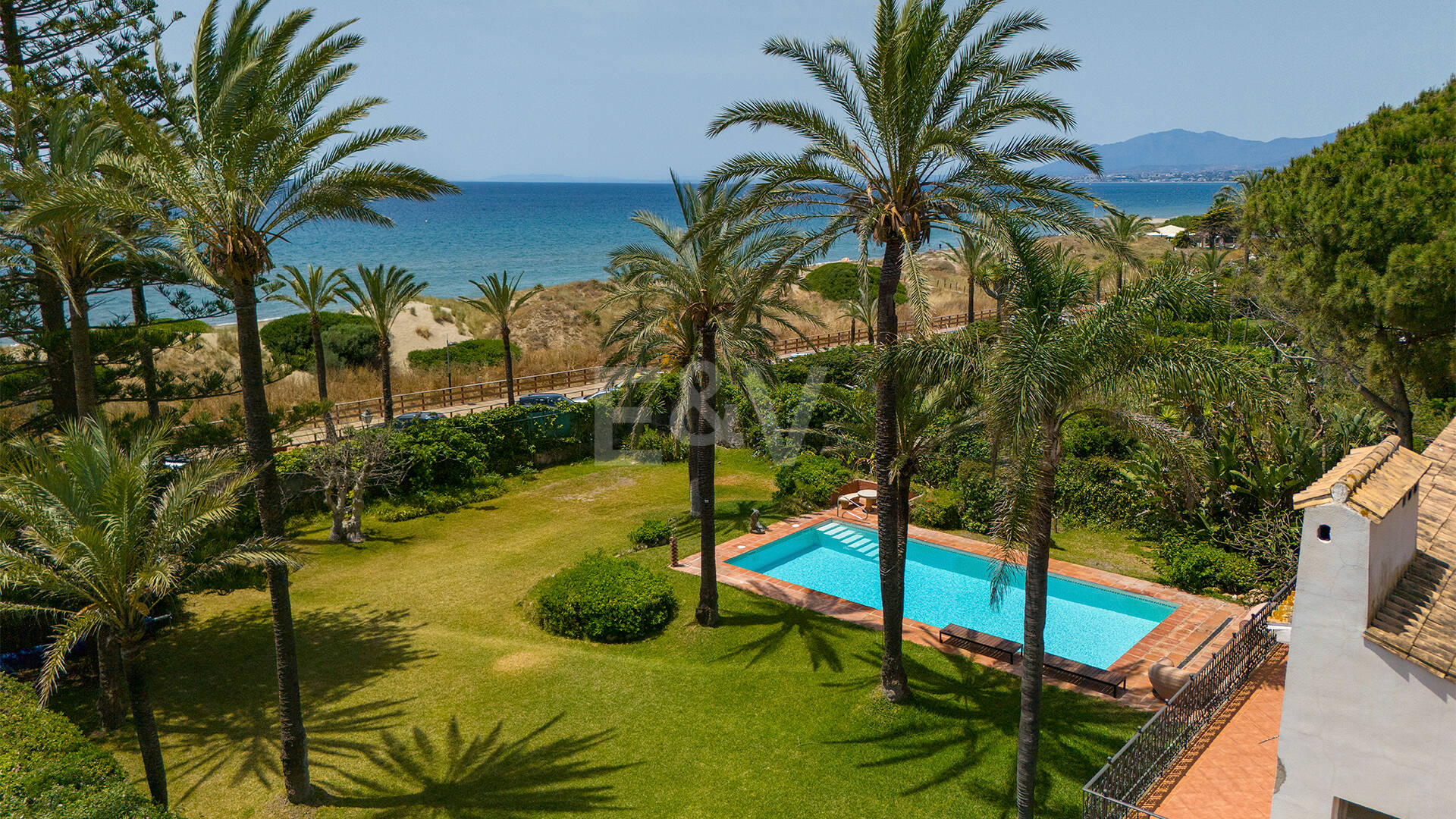 Einzigartiges Objekt zur Errichtung einer Strandvilla am Meer in Reserva de Los Monteros