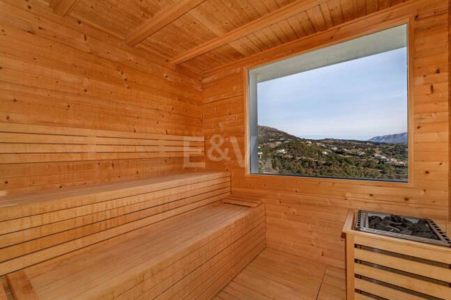 Tranquil Duplex Appartement avec vue sur le jardin et la mer à Marbella Club Golf Resort