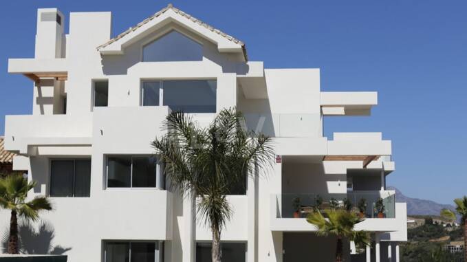 Ny lägenhet med havsutsikt och trädgård i Marbella Club Golf Resort
