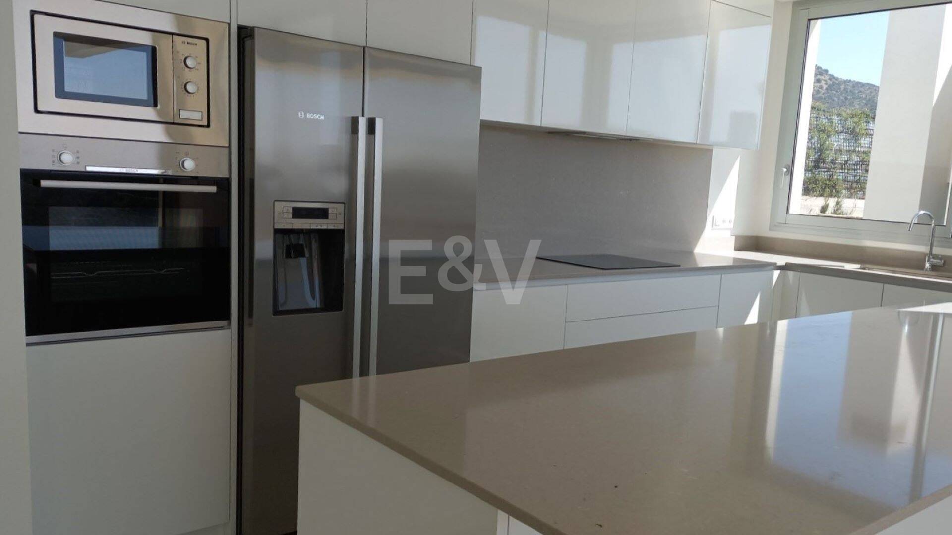 Nowy apartament z widokiem na morze i ogród w Marbella Club Golf Resort