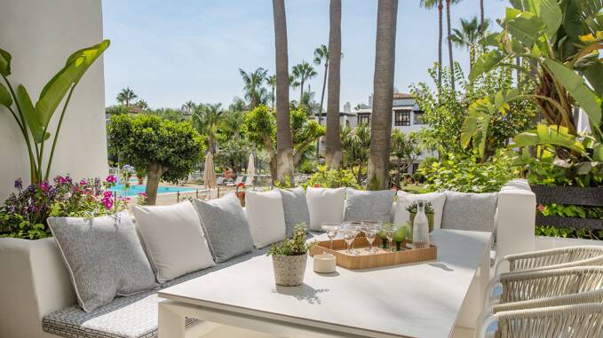 Exquisite Luxury Apartment in Marina Puente Romano