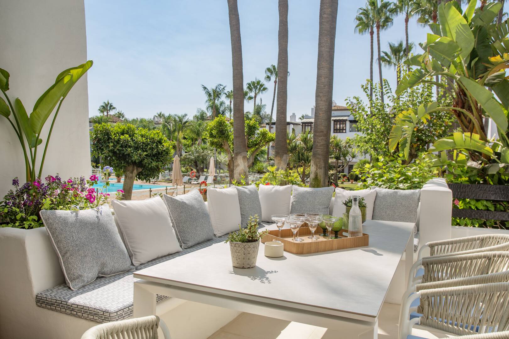 Utsökt lyxlägenhet i Puente Romano