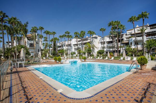 Utsökt lyxlägenhet i Puente Romano