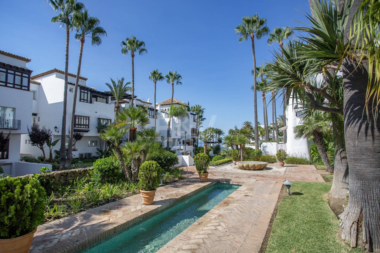 Exquisite Luxus-Wohnung in Puente Romano