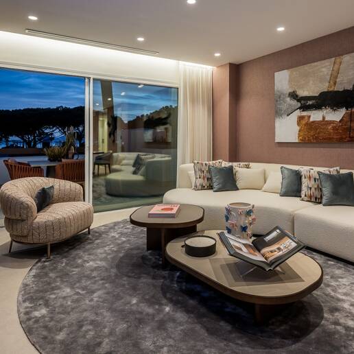 Luxury Beachfront Apartment in Los Monteros