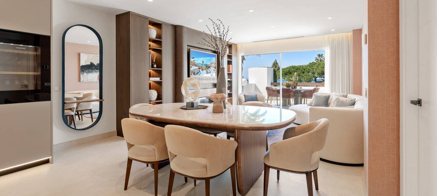 Luxury Beachfront Apartment in Los Monteros