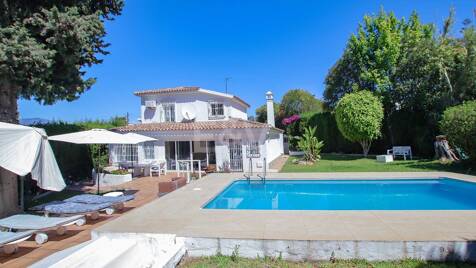 Beachside Villa Offering Privacy, Comfort and Investment Potential