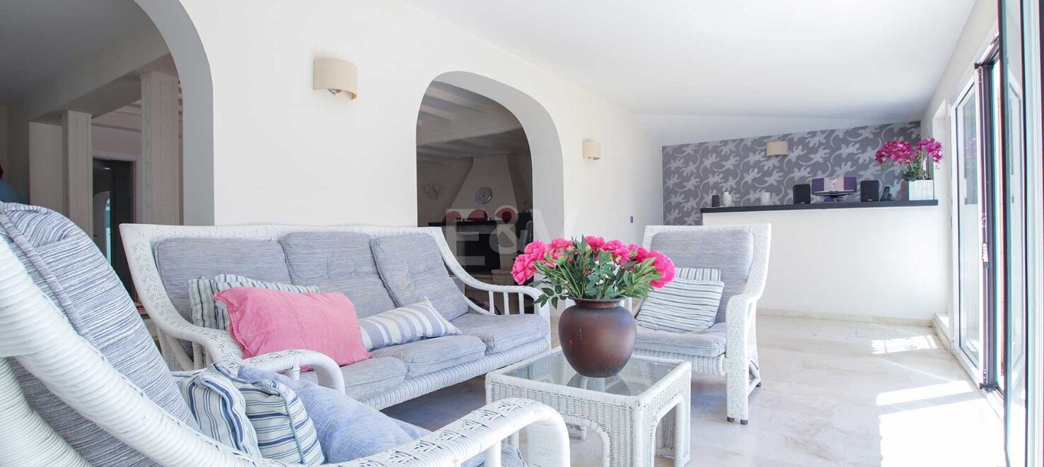 Beachside Villa Offering Privacy, Comfort and Investment Potential