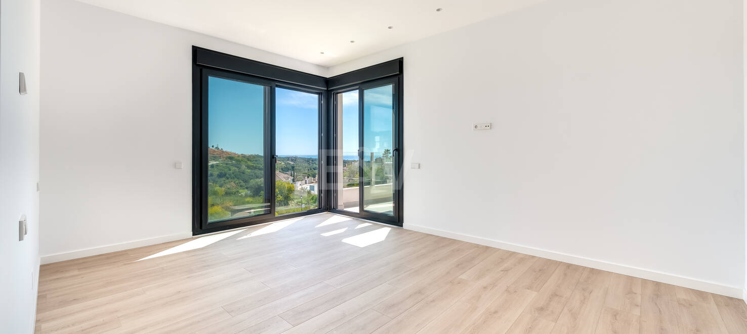 Väl prissatt modern villa i Elviria nära centrum