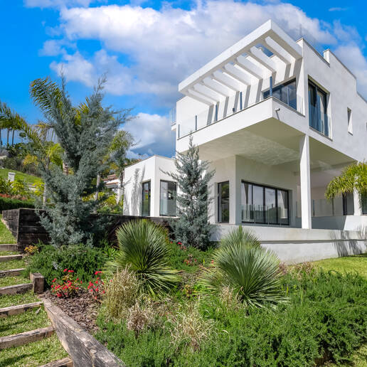 Väl prissatt modern villa i Elviria nära centrum