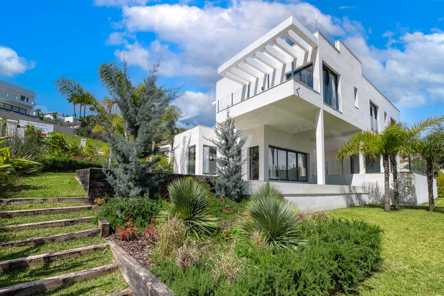 Ny modern villa med Golf och Sea Views