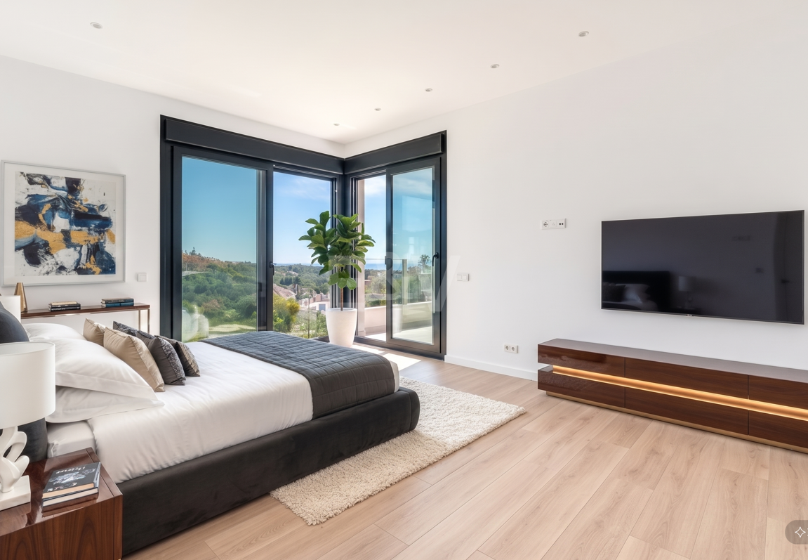 Nueva Villa Moderna con Vistas al Golf y al Mar