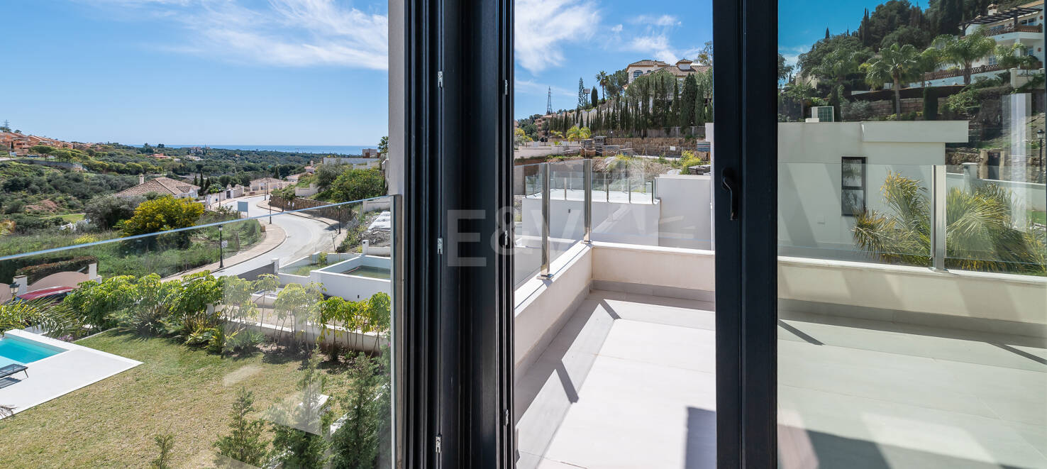 Väl prissatt modern villa i Elviria nära centrum