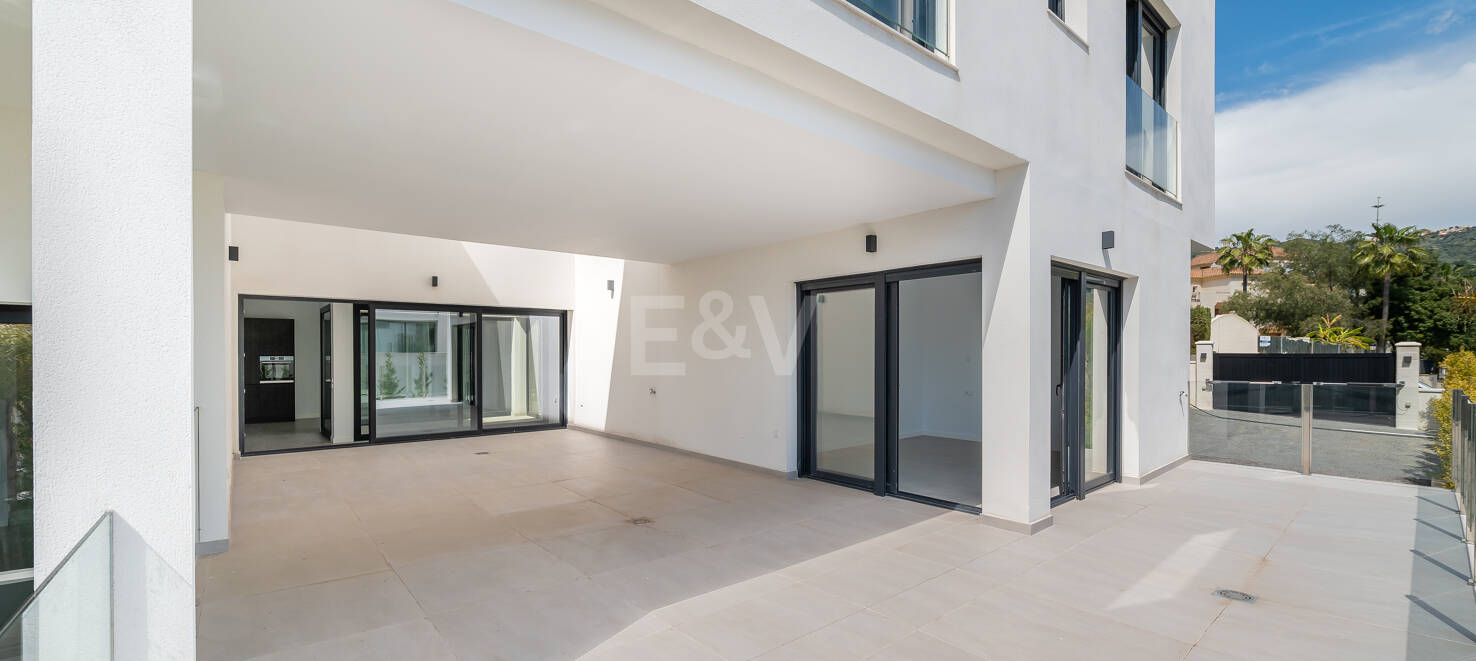 Väl prissatt modern villa i Elviria nära centrum